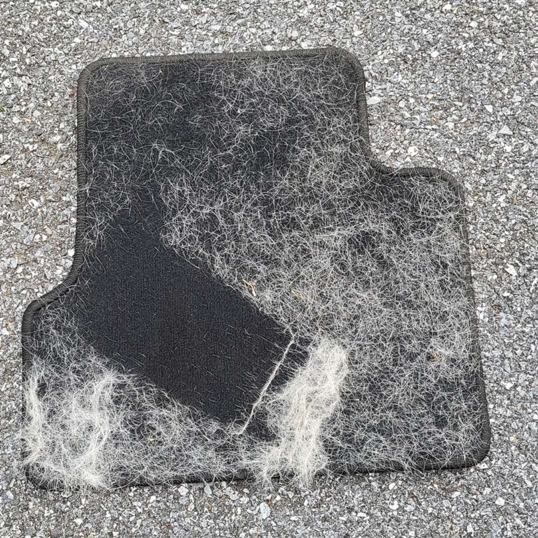 Dlake, zbrane z rokavico Uproot Clean Glove